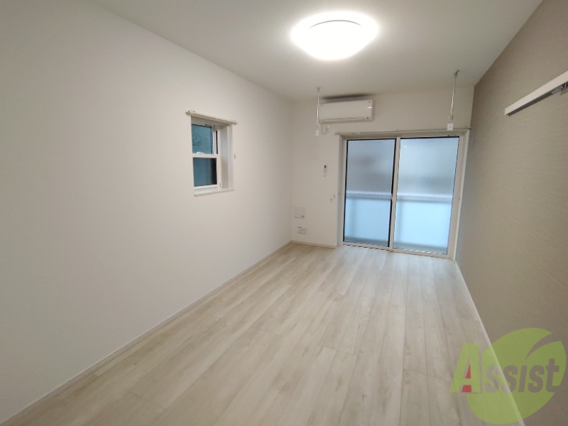 居室・リビング　こちら生活のメインとなる洋室になります。