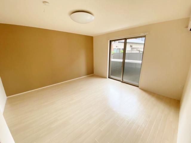 居室・リビング　洋室(4)