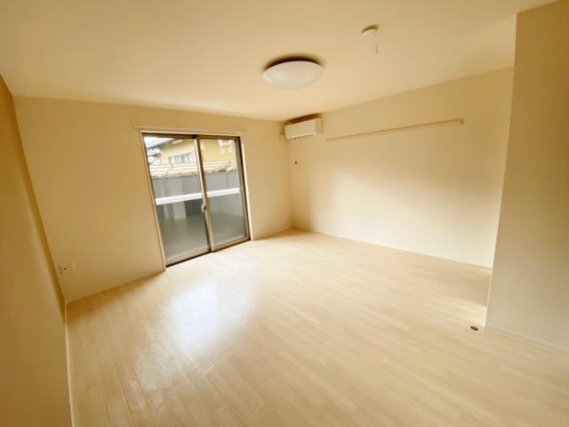 居室・リビング　洋室(2)