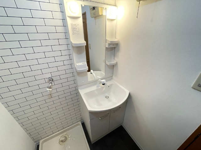 洗面設備　つかいやすい独立洗面所