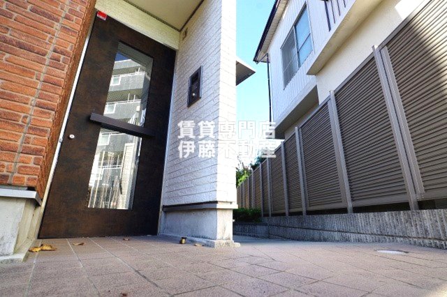 エントランス　オートロック