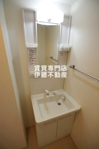 洗面設備　独立洗髪洗面化粧台