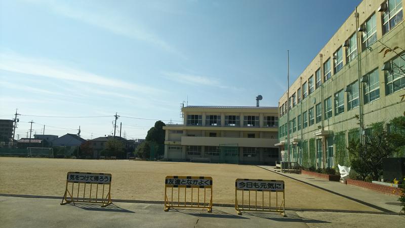 小学校　名古屋市立八社小学校（小学校）まで179m