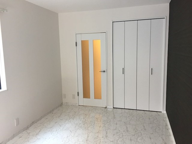 居室・リビング　室内