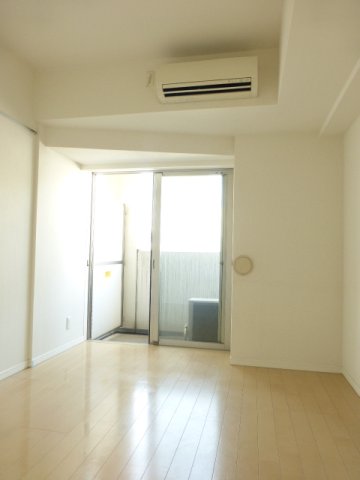 居室・リビング　内観