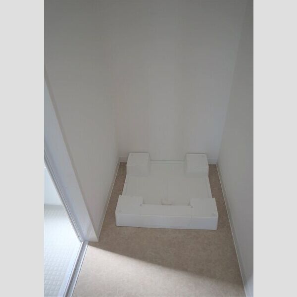 洗面設備　写真は別号室です。現況優先になります。