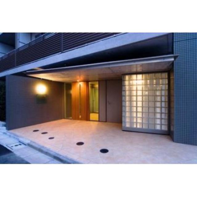 エントランス　ゆとりのあるエントランスです