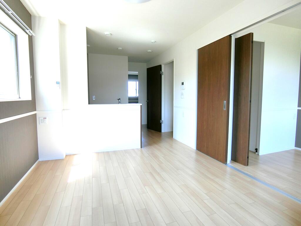 居室・リビング　同型のタイプです。