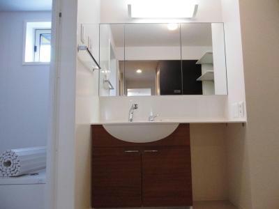 洗面設備　同型