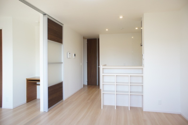 居室・リビング　図面と現状に相違がある場合には現状を優先