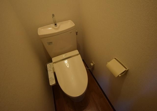 トイレ　★ウォッシュレット完備★