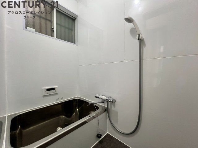 バス・シャワールーム　追い焚き機能付き