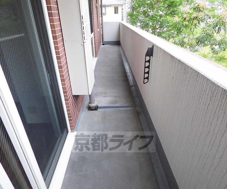 バルコニー　広いバルコニー