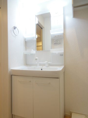 洗面設備　独立洗面化粧台付き