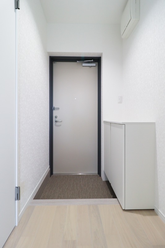 玄関　図面と現状に相違がある場合には現状を優先