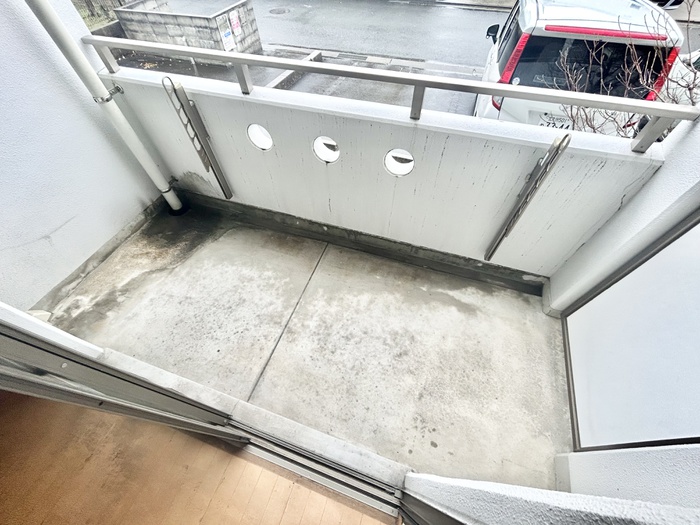 バルコニー　※退去予定の為、同タイプ他号室の写真です