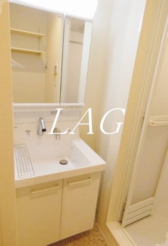 洗面設備　洗面台です。