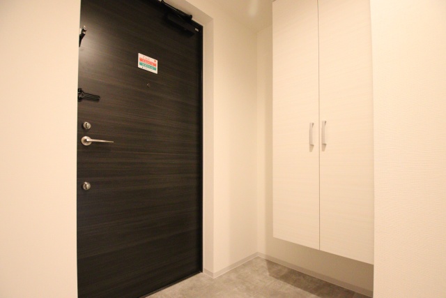 玄関　※別室の参考写真の為、現況優先です。