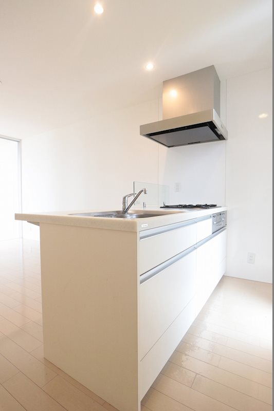 キッチン　使いやすい広々としたキッチンです。