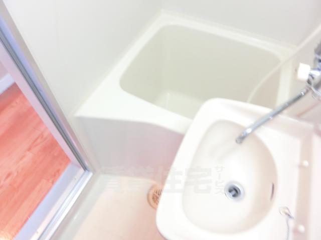 バス・シャワールーム　2