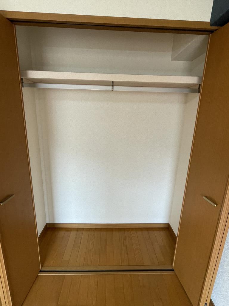 収納　ロングコートも掛けられます！