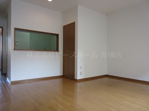 居室・リビング　※別号室参考写真