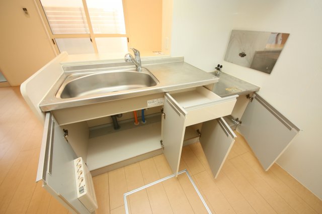 キッチン　別部屋反転間取りのお写真となります。