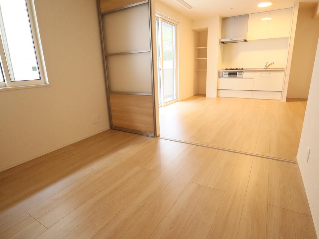 その他部屋・スペース　洋室からLDKへ