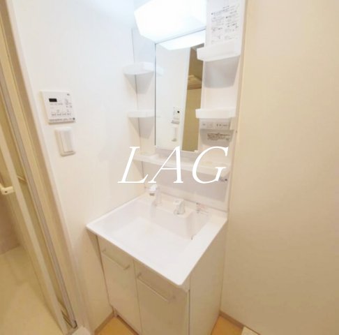 洗面設備　洗面台です。