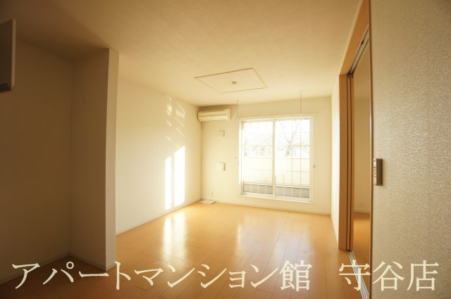 居室・リビング　類似です