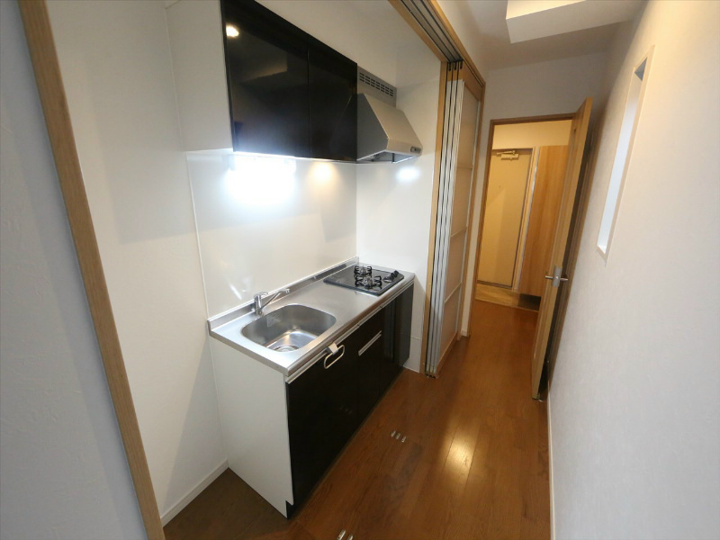 キッチン　システムキッチン（ガス2口コンロ付）