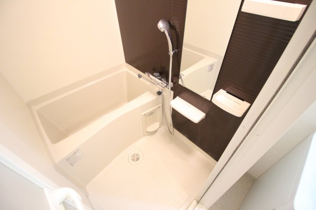 バス・シャワールーム　浴室乾燥機付きバスルーム