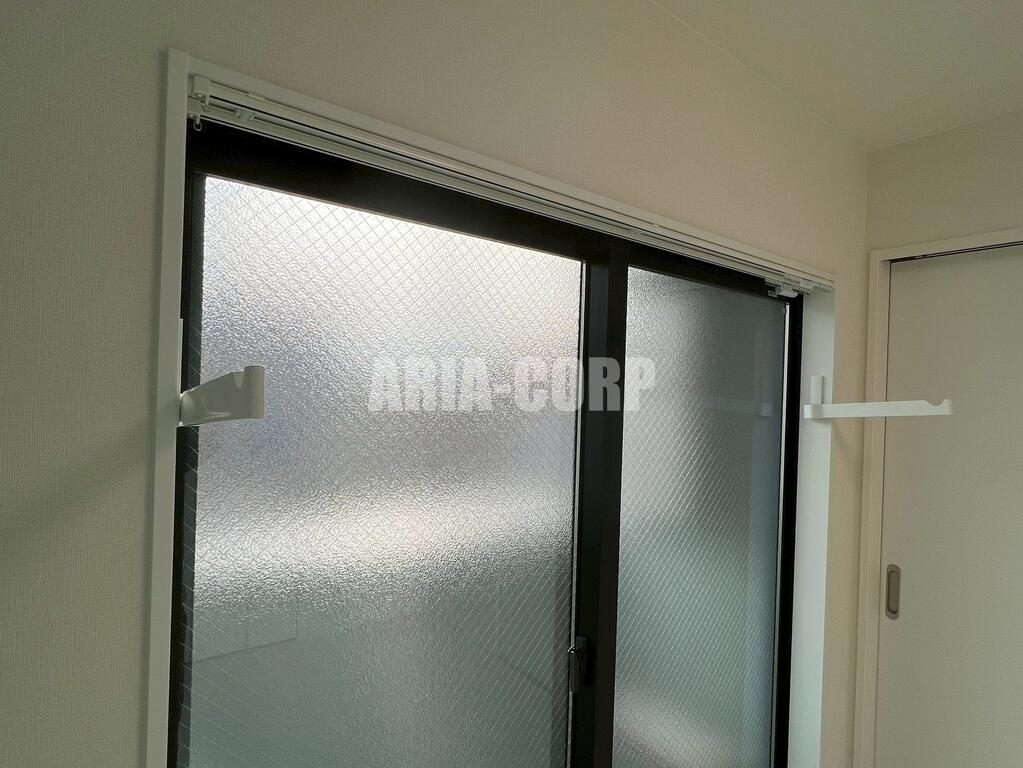 バルコニー　バルコニー、室内物干し、浴室乾燥と3箇所お洗濯物を干せます！