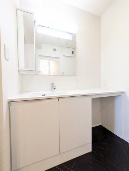 洗面設備　洗髪洗面化粧台