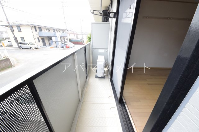 バルコニー　バルコニーあります