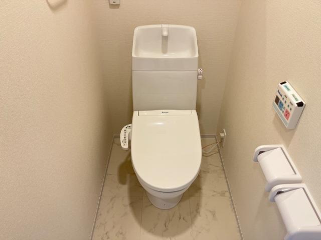 トイレ　トイレ