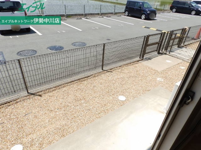 庭　同物件別室反転タイプ画像