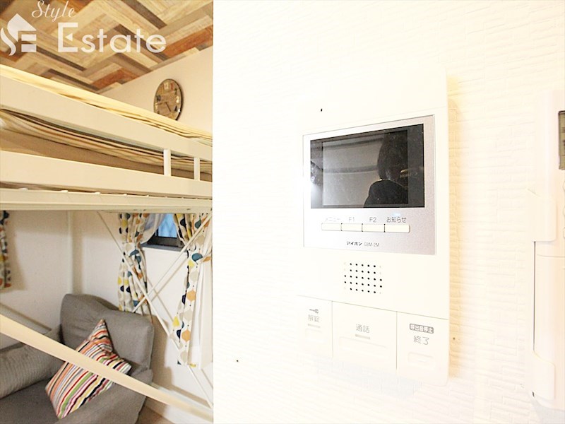 セキュリティ　モニター付きインターホン