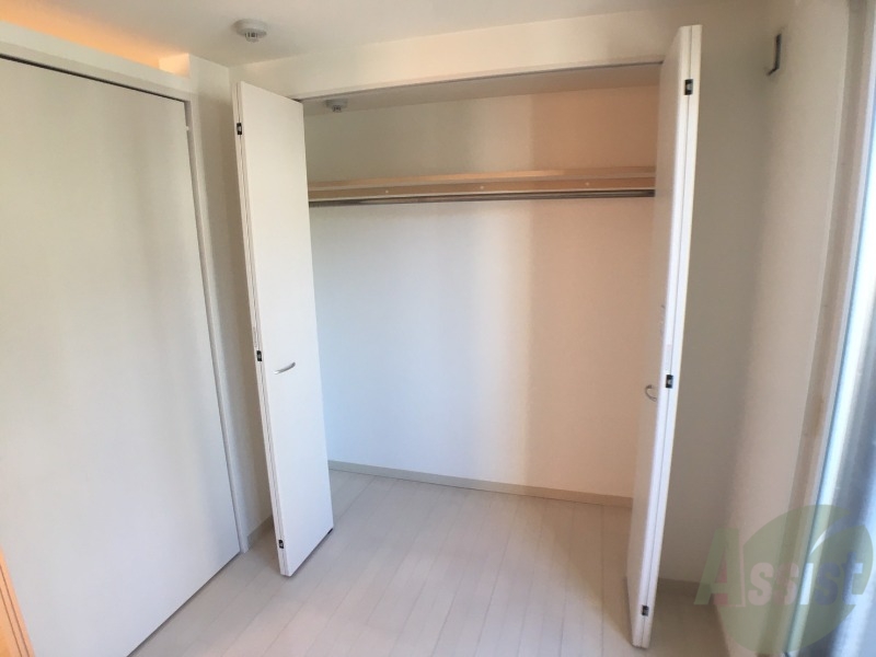 収納　寝室にあったクローゼット。荷物がたくさんあっても大丈夫。