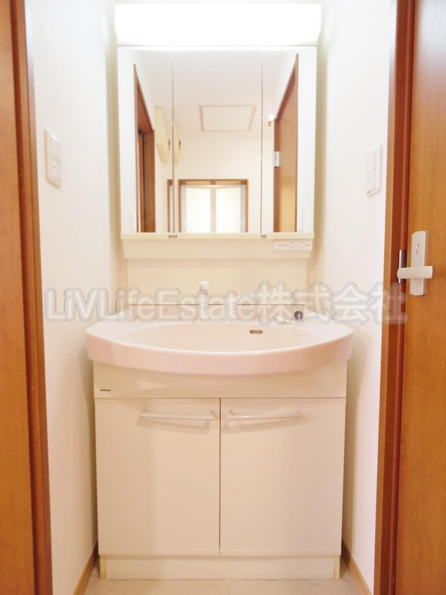 洗面設備　同仕様写真