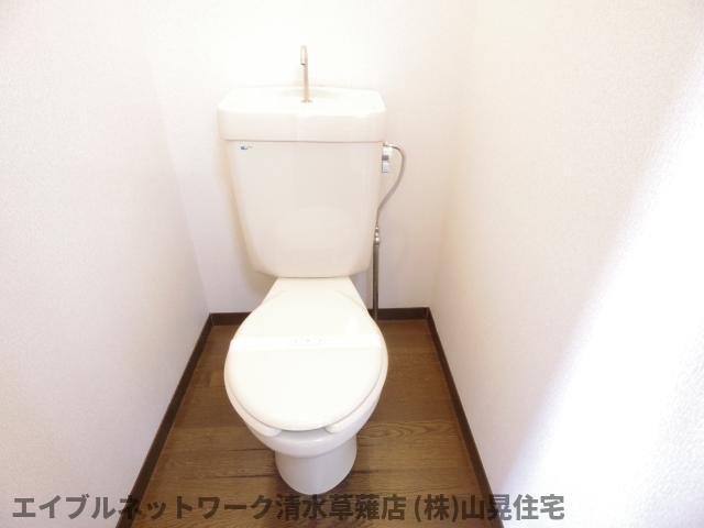 トイレ　清潔感のあるトイレです