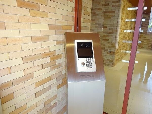 エントランス　オートロック