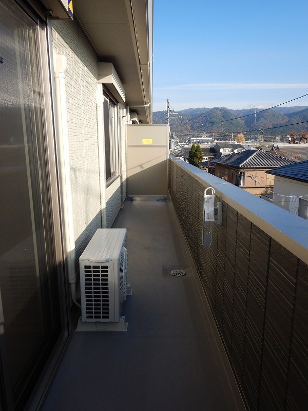 バルコニー　東