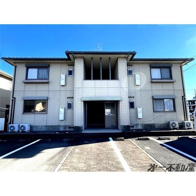 エントランス　建物外観