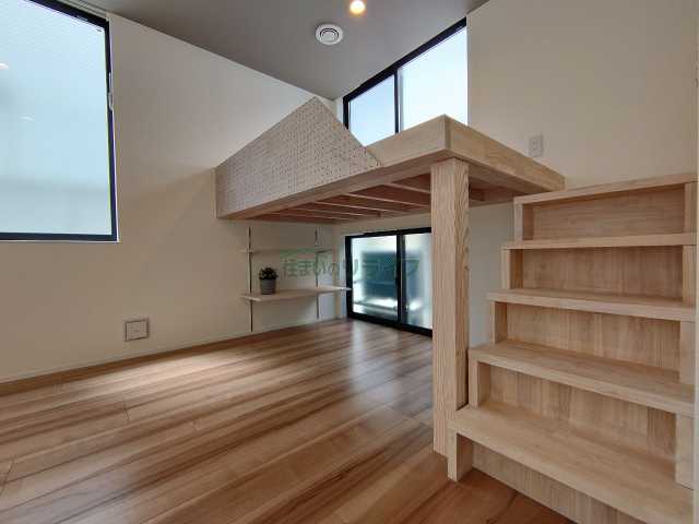 居室・リビング　東新宿ハウス