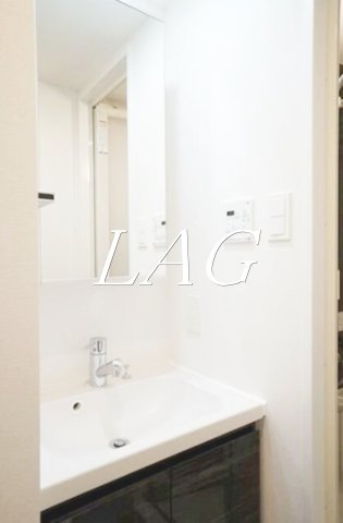 洗面設備　独立洗面台です。