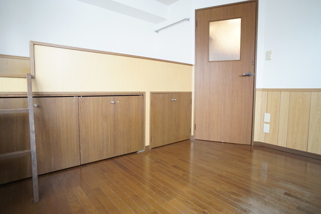 居室・リビング　※同マンション別部屋の参考写真です。