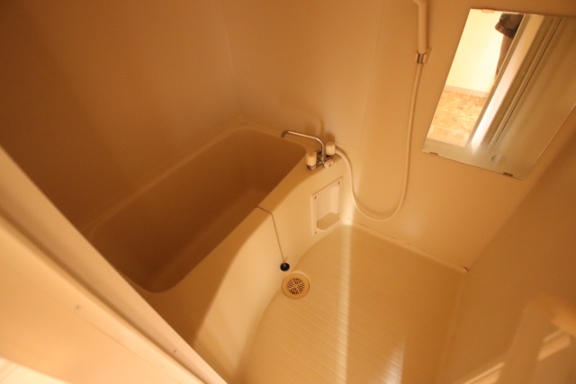 バス・シャワールーム　※別室の参考写真の為、現況優先です。