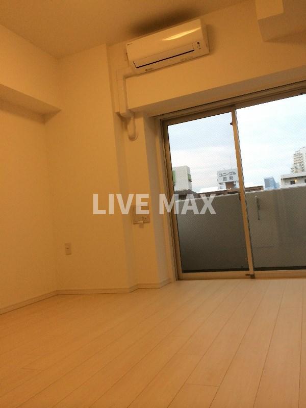 居室・リビング　別号室参考写真