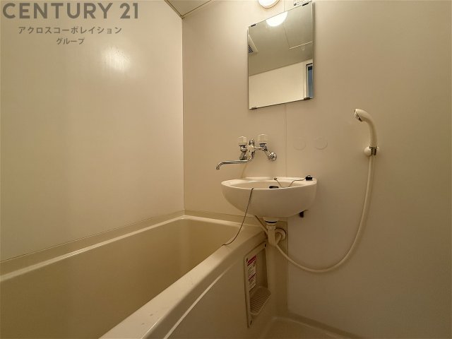 バス・シャワールーム　シンプルで機能的なユニットバスです！